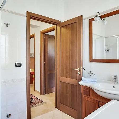 דירה 2 Bedrooms At Bovalino 300 M Away From The Beach With Shared Pool Furnished Balcony And Wifi בובאלינו מרינה