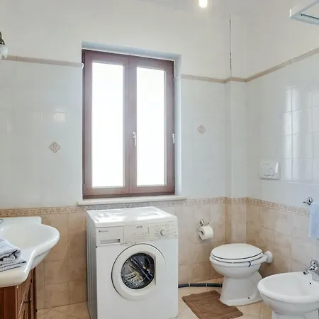 2 Bedrooms At Bovalino 300 M Away From The Beach With Shared Pool Furnished Balcony And Wifi בובאלינו מרינה