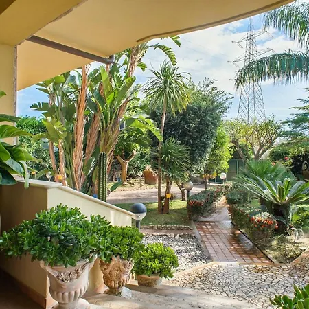 2 Bedrooms At Bovalino 300 M Away From The Beach With Shared Pool Furnished Balcony And Wifi * בובאלינו מרינה