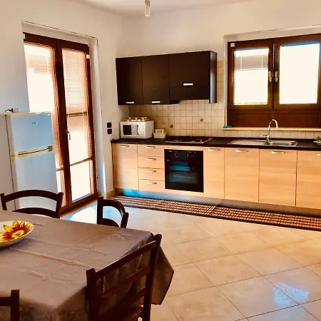 2 Bedrooms At Bovalino 300 M Away From The Beach With Shared Pool Furnished Balcony And Wifi דירה